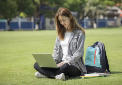 <b>大学毕业了为什么还来三桥计算机培训学校学习</b>